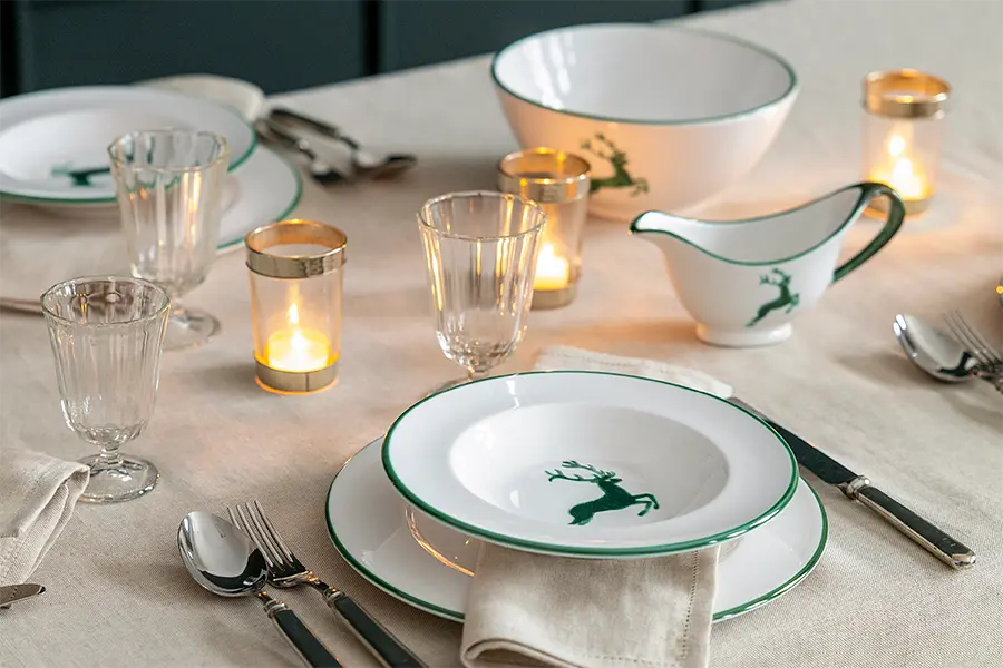 Charlet - Gruner Hirsch Suppenteller Charlet - Gruner Hirsch Suppenteller